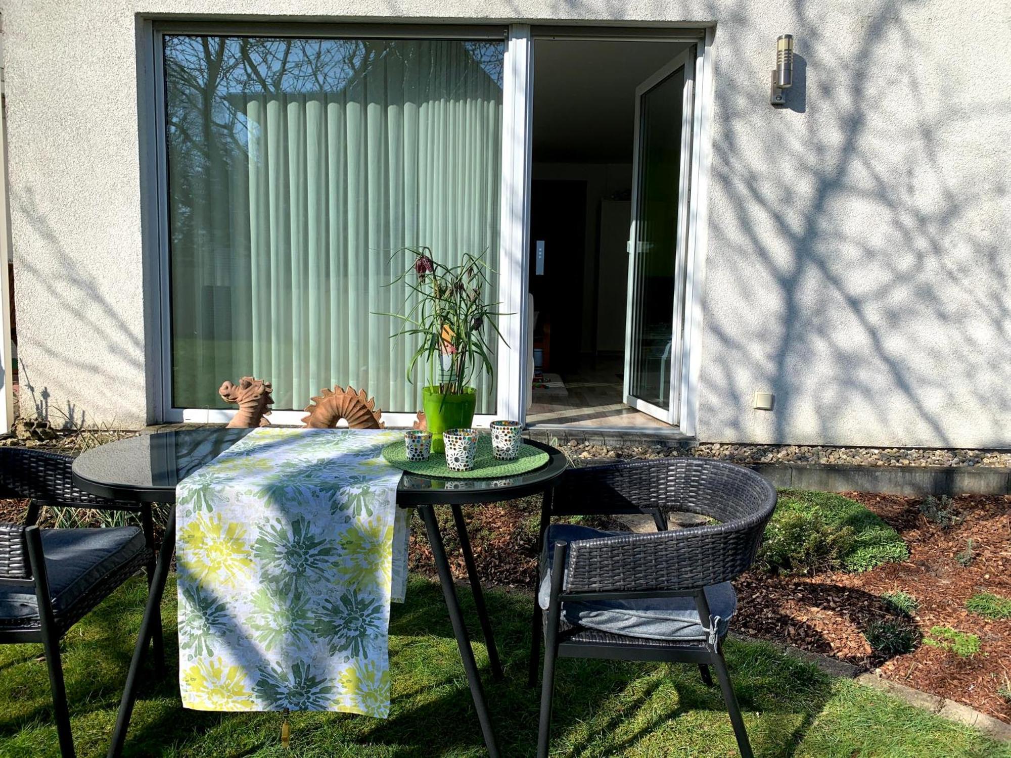 Ferienwohnung Zimmergruen Am Nordpark Monchengladbach Ngoại thất bức ảnh